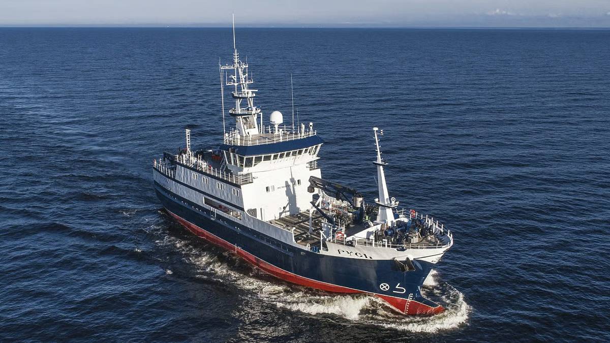 A Petrobalt-designed fishing trawler underway at sea