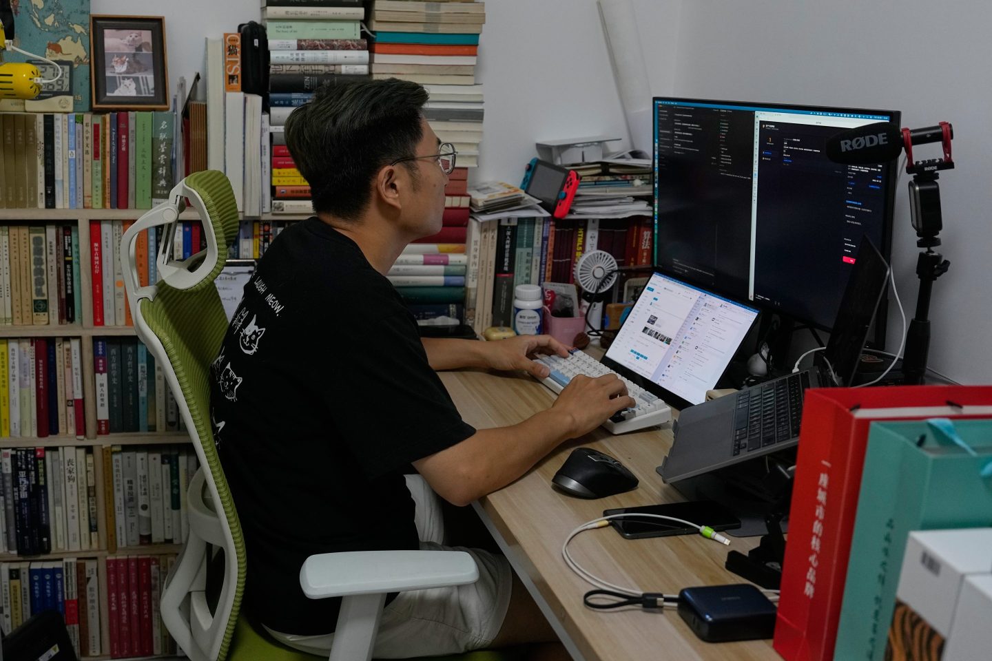 Fei Zhaojun, a Chinese programmer, after being laid off in Beijing
