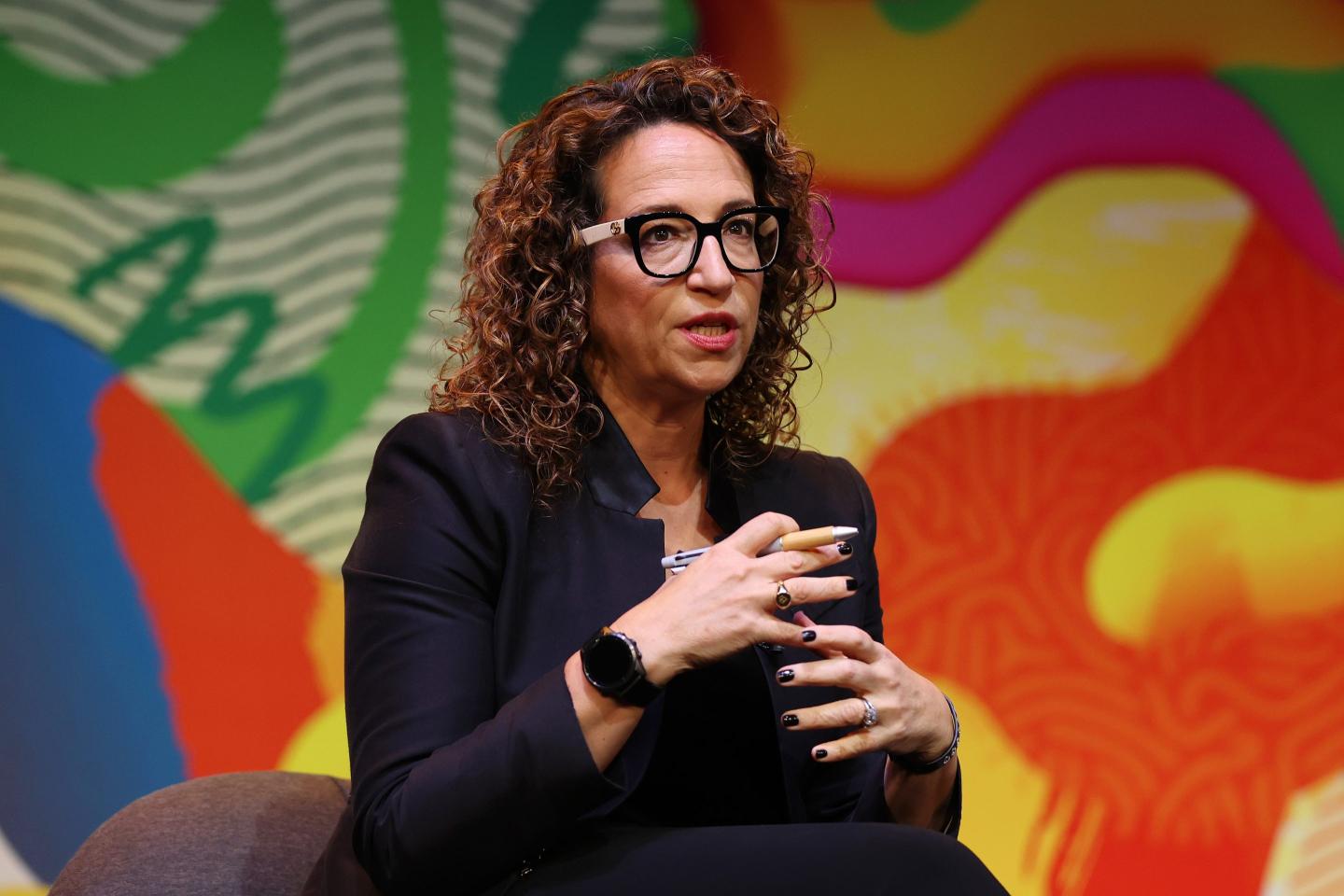 Amy Webb spricht über Risiken von KI-Investitionen