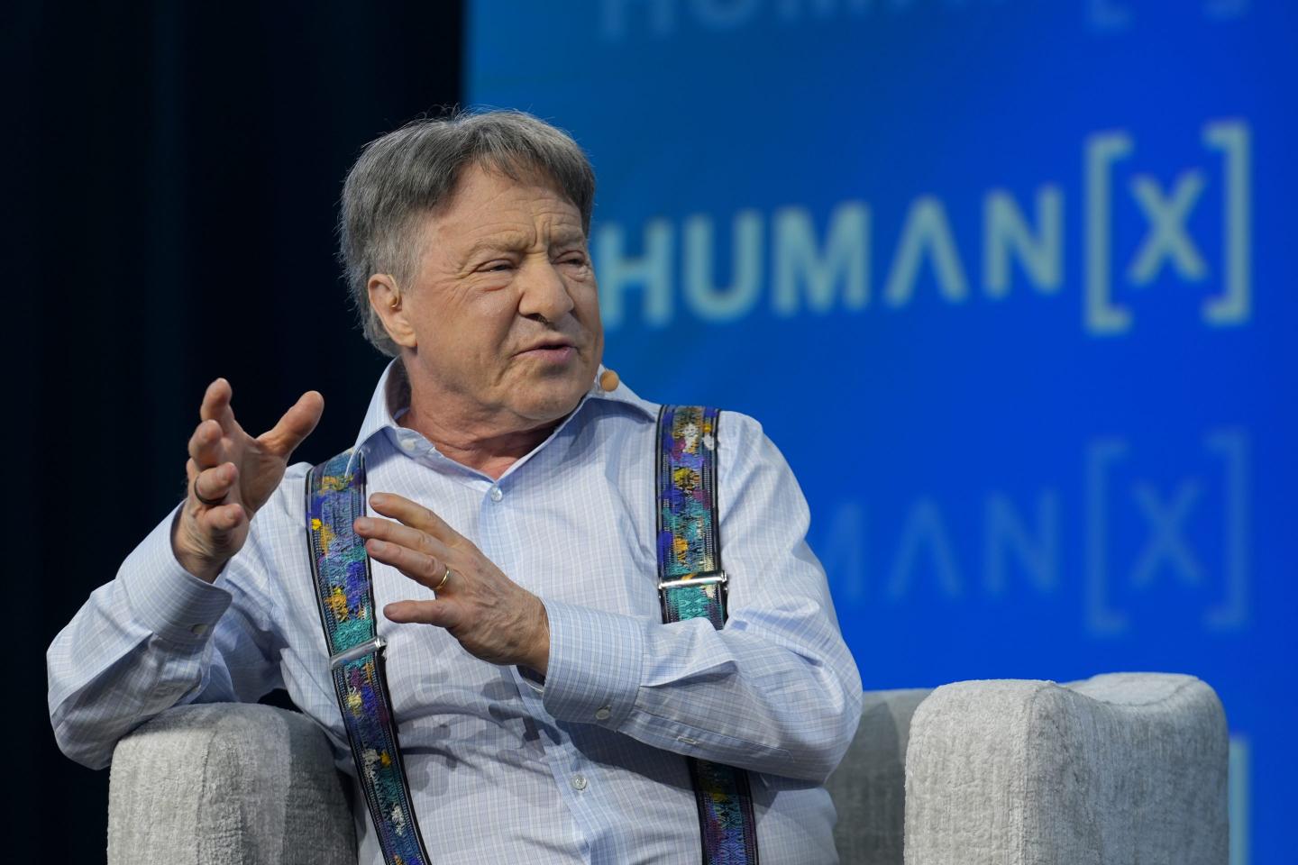 Ray Kurzweil spricht bei einer Subsense-Veranstaltung in Palo Alto
