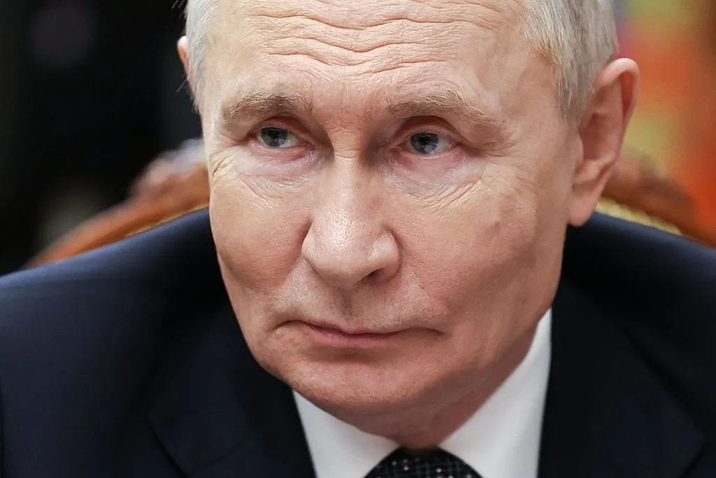 John Ratcliffe spricht mit russischen Beamten in Moskau